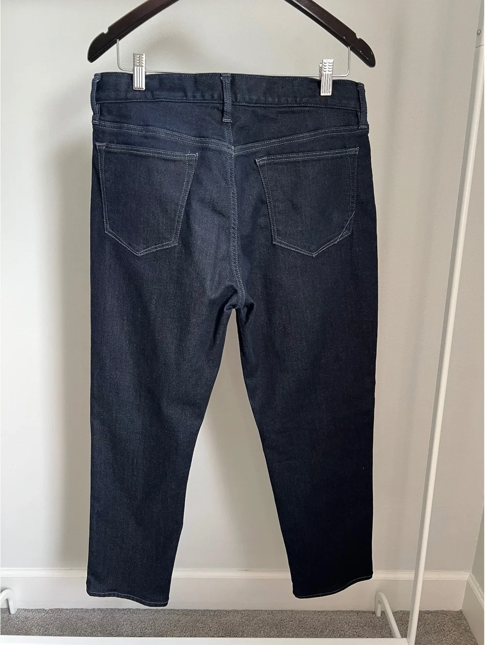 Banana Republic Traveler Jeans Men’s 34x30 Slim Fit Dark Wash Stretch Denim